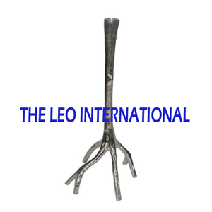 Portavelas de Aluminio y Latón Antiguo con Relieve, Diseño Clásico de Lujo Real, Portavelas Hecho a Mano en India - Product Image 3