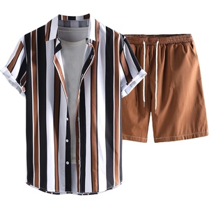 Conjunto de Dos Piezas con Estampado 3D Casual de Verano Más Vendido - Camiseta con Estampado de Goteo para la Cara y Pantalones Cortos a Juego, 100% Algodón de Secado Rápido para Hombre - Product Image 2