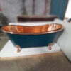 Bañera de Cobre de Estilo Antiguo con Exterior Azul Verdoso y Patas de Cobre Sólido para Interiores de Primera Calidad - Product Image 3