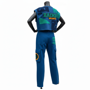 Ensemble femme en coton French Terry 280 GSM, haut sans manches et pantalon, bleu turquoise, design à panneaux, impression logo personnalisée en chenille. - Product Image 5