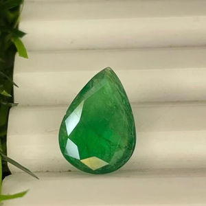 มรกตธรรมชาติทรงลูกแพร์ขนาด 11x7.70 มม. มรกตสวยงามสำหรับทำเครื่องประดับ - Product Image 1