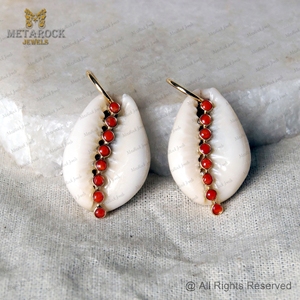 Pendentif en Or Jaune 14 carats avec Coquillage Cauris Naturel et Pierre Précieuse Corail, Bijoux Fins en Gros - Product Image 5