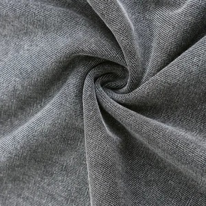 Ensemble T-shirt et short délavé personnalisé, style décontracté, tendance et élégant, pour homme. - Product Image 5