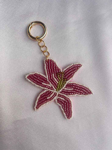 Porte-clés brodé multicolore fait main avec perles, breloque de sac en perles de rocaille, fermoir en métal doré, cadeaux pour femme - Product Image 4