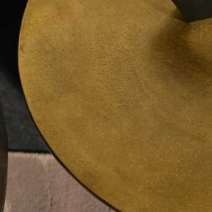 No se Pierda la Moderna Mesa de Consola Redonda con Base de Pedestal, Diseño Minimalista, Muebles Hechos a Mano para Sala de Estar - Product Image 5