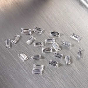 Diamantes Baguette de 2x1.50 - 2.5x2 mm, VS-VVS, Color FG, Diamantes Naturales de Primera Calidad, 100% Extraídos de la Tierra por RAAMAA para Joyería - Product Image 1