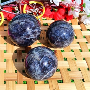 Pierre de guérison en iolite naturelle, pierre précieuse polie pour la méditation Reiki, décoration énergétique, fabrication de bijoux, vente en gros - Product Image 4