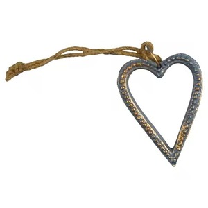 Adorno Decorativo de Corazón Premium, Pieza Metálica Colgante para Decoraciones de Temporada - Product Image 6