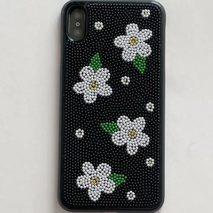 เคสโทรศัพท์ลายดอกทิวลิปประดับลูกปัดสำหรับโทรศัพท์ สีชมพู สีขาว สไตล์หวานสไตล์ฤดูใบไม้ผลิ - Product Image 4