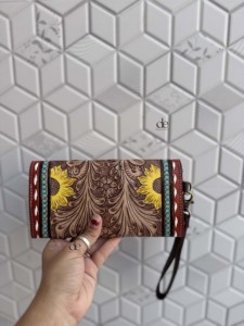 Cartera de Cuero Repujado a Mano Estilo Occidental, Cartera Repujada a Mano con Diseño de Girasol, Estuche para Teléfono, Bolso de Mano para Mujer, Multiusos - Product Image 4
