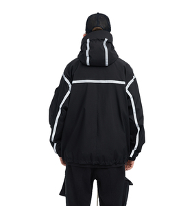 Veste coupe-vent haute performance dotée d'un tissu respirant et résistant à l'eau, d'un coupe ajusté et d'une protection fiable pour un usage quotidien. - Product Image 2