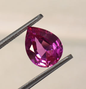 พลอยแซฟไฟร์สีชมพูทรงลูกแพร์เจียระไนแบบ Step Cut ขนาด 5x3 มม. 30x20 มม. ขนาดปรับเทียบแล้ว พลอยเพาะเลี้ยงในห้องปฏิบัติการ สำหรับทำเครื่องประดับ DIY - Product Image 4