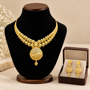 Collier pendentif artisanal en filigrane avec boucles d'oreilles |   Ensemble de bijoux ethniques indiens plaqués or |   Ensemble de bijoux de mariage et de cérémonie - Product Image 1