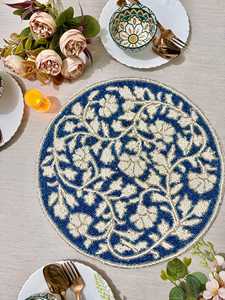 Sous-verre traditionnel perlé avec broderie artisanale pour tasses à café, mugs, verres et décoration de table élégante à prix avantageux - Product Image 4