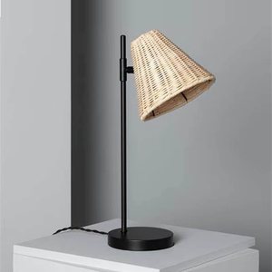 โคมไฟเหล็กทำมือพร้อมหวายทออย่างประณีต โครงสร้างแข็งแรง ตกแต่งภายในให้ดูอบอุ่น - Product Image 1