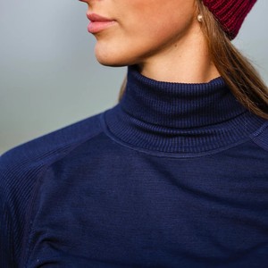 Chemise de compétition équestre de haute qualité, extensible dans 4 directions, en tissu technique doux au toucher, idéale pour la compétition et les spectacles. - Product Image 4