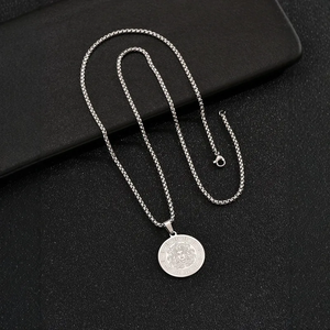 Collar con Colgante de Serpiente Natural Estilo Hip-Hop en Acero Inoxidable Chapado en Oro de 14K para Mujer, un Accesorio de Moda Atrevido - Product Image 2