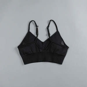 Sujetador deportivo Nesta Sports con logo personalizado, estilo racerback, tejido acanalado, sin espalda, sin costuras, con efecto push-up para mujer - Product Image 2