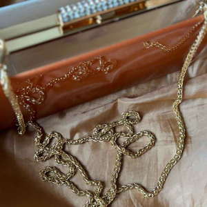 Nouvelle pochette de soirée en résine pour femme, grande capacité, finition brillante, look royal et élégant, pochette en résine faite à la main par MULTI CRAFT - Product Image 4