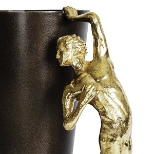 Vase décoratif moderne Saleem International 2026, vase décoratif antique, vase décoratif fait main, vase décoratif design, fleur en métal ginkgo - Product Image 3