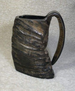Taza ecológica hecha a mano con cuerno natural y asa, diseño moderno para uso en comedor, HASAN CRAFT - Product Image 5