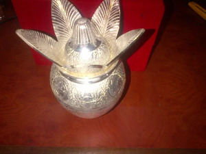 Kalash décoratif en métal plaqué argent pour la cérémonie de Puja, mariage, festival, cadeau - Product Image 1
