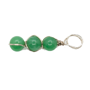Pendentif en jade vert naturel avec perles rondes enroulées de fil, gravé, tendance mode, du Gujarat - Cadeau d'affaires et Fête des Mères - Product Image 3