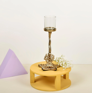 Ensemble de porte-bougies minimalistes en or poli pour une décoration de table moderne, disponible à prix de gros. - Product Image 4