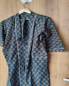 Hermoso Kimono Estampado de Algodón con Estampado Floral Hecho a Mano, Ropa de Dormir Transpirable de Manga Larga, Tallas Disponibles - Product Image 3
