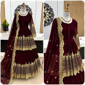 Lehenga Choli de créateur en Georgette épaisse avec Dupatta, broderie de sequins de 5 mm, manches longues, pour fêtes et mariages, semi-couture - Product Image 5