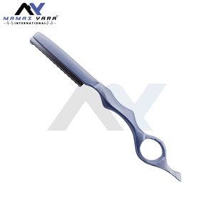 Navaja de Peluquería Profesional para Salón, Afeitadora Manual Ligera Plateada para Adelgazar el Cabello, con Mango Antideslizante para Corte y Estilizado - Product Image 6