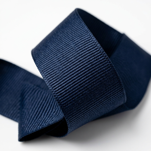 Rollo de cinta de grosgrain azul de 25 mm a granel para correas de mascotas, cinturones, ribetes de uniformes, costura, manualidades, embalaje y uso decorativo - Product Image 1