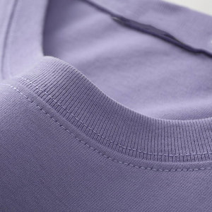 เสื้อยืดคอกลมทรงโอเวอร์ไซส์ แขนสั้น คุณภาพสูง สำหรับผู้ชาย ผ้าถักย้อมสีพื้น  รับสกรีนโลโก้ - Product Image 2