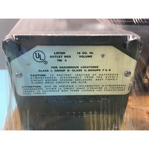 MOTOR ELÉCTRICO DE CA BALDOR VM7010A RELIANCE - Equipos y Piezas de Semiconductores de Confianza con Legado Global - Product Image 1