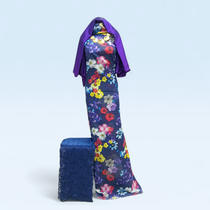 Ensemble Garbasaar bleu marine allemand suisse avec imprimé floral multicolore, châle violet et dentelle marine - Product Image 1