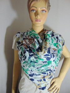 Elegante Pañuelo de Seda con Estampado Floral para Mujer, Cuadrado, Multicolor, Accesorio de Moda para Todas las Temporadas, 100% Seda, Multicolor, Elegante - Product Image 4