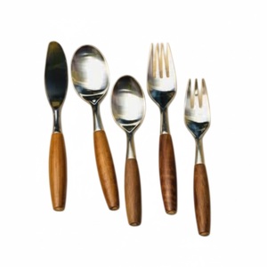 Juego de cubiertos vintage de acero inoxidable con mangos ergonómicos de madera de teca, juego de vajilla de lujo para el hogar y hoteles. - Product Image 4