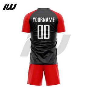 ชุดฟุตบอลผู้ชายผ้าโพลีเอสเตอร์ 100% ระบายอากาศได้ดี น้ำหนักเบา ผ้าต้านเชื้อแบคทีเรีย สำหรับการฝึกซ้อมและการแข่งขันทีม แบบปกติ - Product Image 3