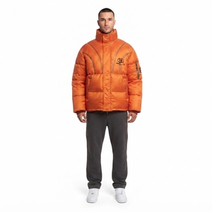 Chaqueta Acolchada Oversize de Nylon Arrugado de 160g Personalizable OEM para Hombre, Abrigo de Invierno Pesado con Relleno de Poliéster Reciclado - Product Image 1