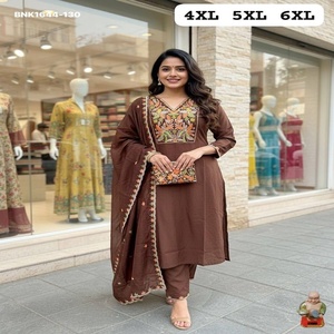 Conjunto de Kurti-Pantalón-Dupatta Recto Largo de Seda Muselina de Alta Calidad con Perlas y Lentejuelas Bordadas a Mano, Listo para Usar, a Precio Mayorista - Product Image 1