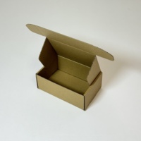 Kleine Bestellmenge Individuell Anpassbare Farbe Recycelte Materialien Wellpappe Geschenkverpackung Benutzerdefiniertes Logo Versandkartons Fotorahmen