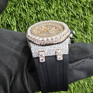 Montre ronde de luxe pour homme KG Square Jewels, style hip-hop, boîtier en alliage serti de pierres, bracelet en caoutchouc - Product Image 2