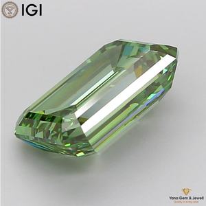 Diamante Cultivado en Laboratorio CVD, Talla Esmeralda, 2.51 Quilates, Color Verde Intenso, Claridad VS1, con Certificado IGI para Anillo de Compromiso - Product Image 3