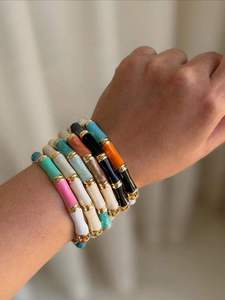 Brazalete de Moda para Mujer con Diseño de Flores de Resina y Cuentas de Coral, Regalo - Product Image 6