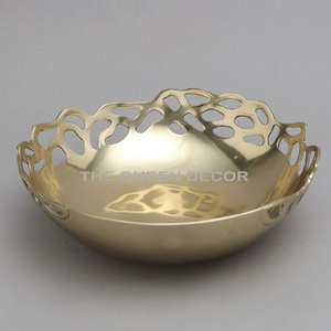 Bol à bonbons en aluminium plaqué or au design moderne, forme géométrique, vente chaude pour les hôtels, service de table, bol poli - Product Image 2