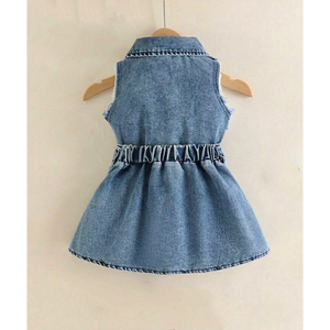 Vestido vaquero plisado con cinturón para niñas pequeñas - Product Image 6