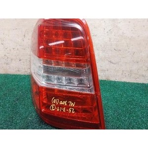 Feu arrière gauche d'occasion pour Mercedes Classe M A1649064200 - Product Image 2