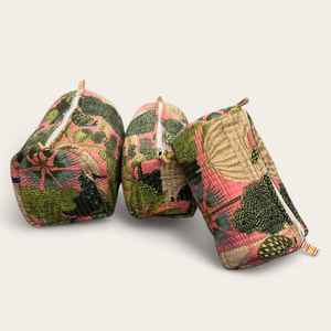 Juego de 3 Bolsas de Cosméticos Acolchadas de Algodón Hechas a Mano, Impermeables, con Estampado Floral, Organizador de Artículos de Aseo para Viaje - Product Image 5