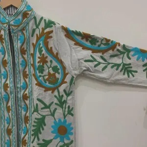 เสื้อแจ็คเก็ตกำมะหยี่ปักลายซูซานีสำหรับผู้หญิง เสื้อโค้ทสั้นลายดอกไม้สไตล์โบโฮ งานแฮนด์เมด เสื้อคลุมสไตล์ชาติพันธุ์ ราคาถูก - Product Image 2