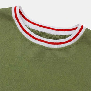 เสื้อสเวตเชิ้ตสุดฮิต ผลิตจากผ้าฝ้ายผสมเนื้อนุ่ม สวมใส่สบาย อุ่นสบาย ด้วยดีไซน์เรียบง่ายทันสมัย - Product Image 3